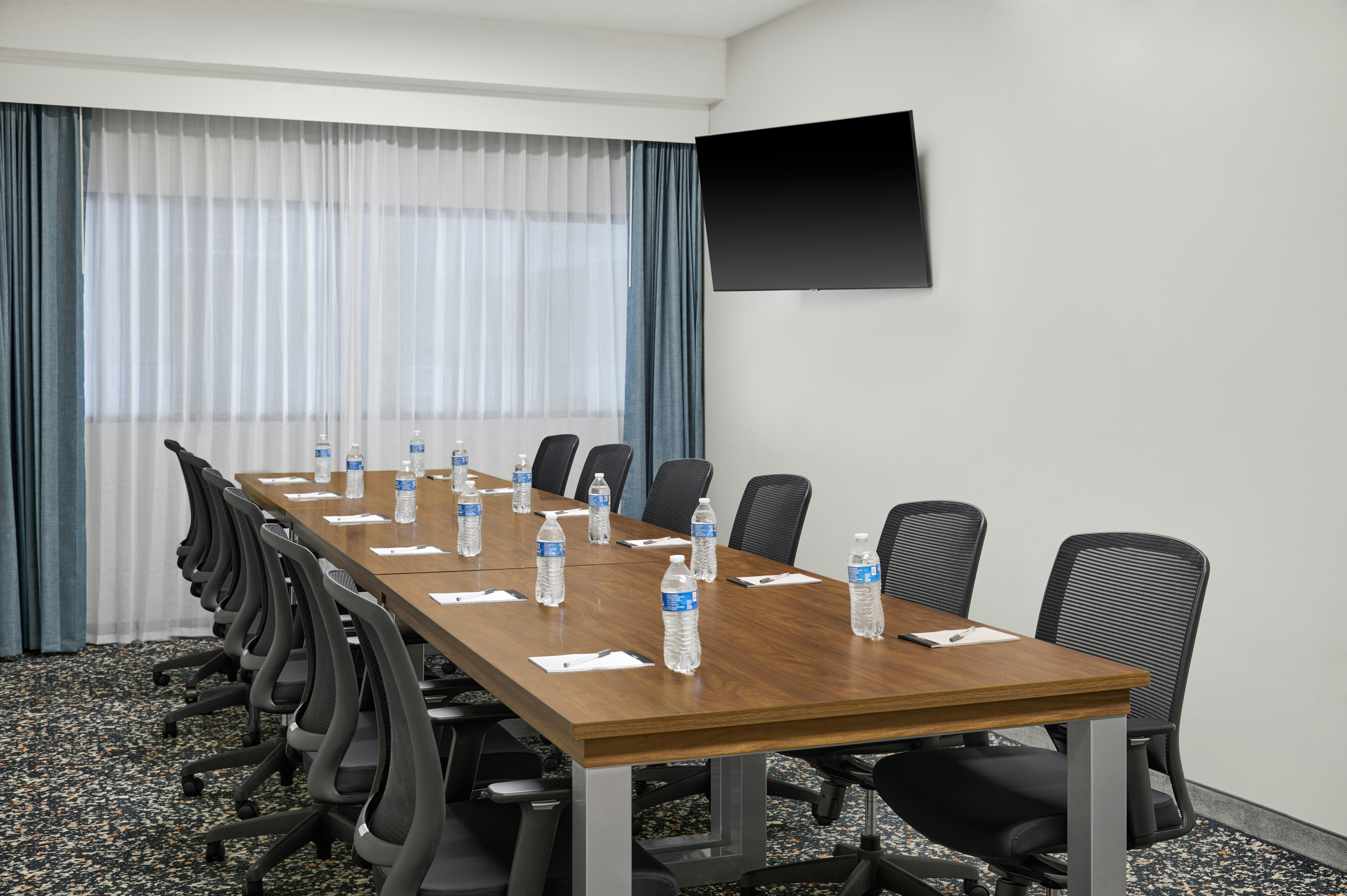 Hampton Inn Kansas City/Shawnee Mission 25/34