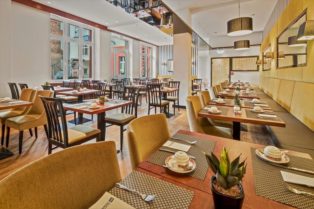 Best Western Plus Hotel Excelsior 46/57