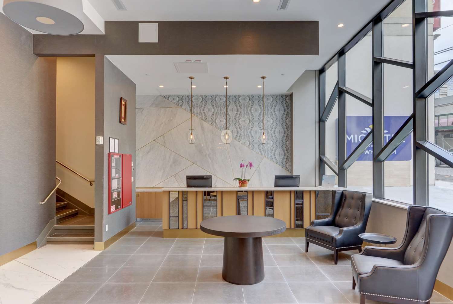 Microtel Inn By Wyndham Long Island City 44/60
