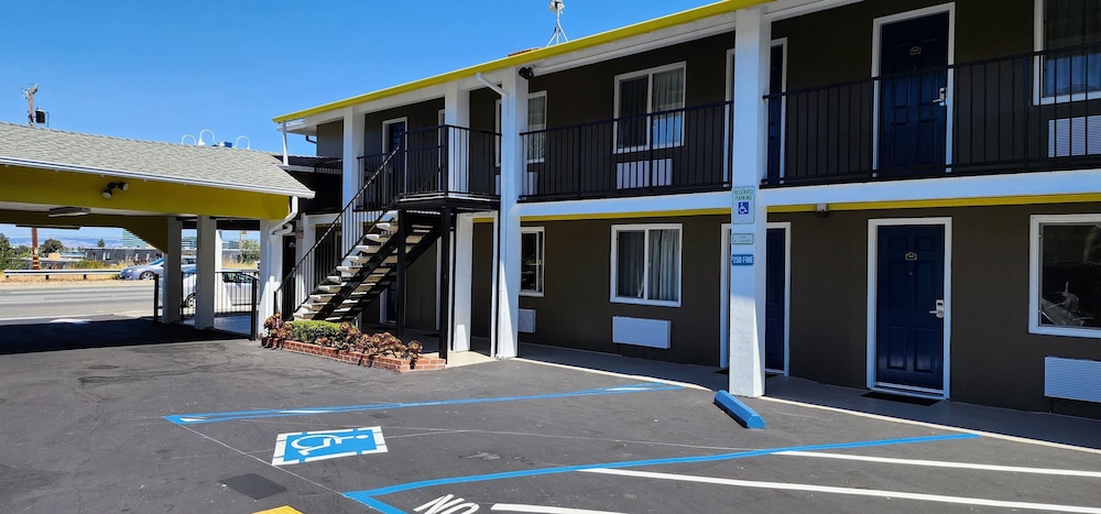 Hotel Belmont 23/36