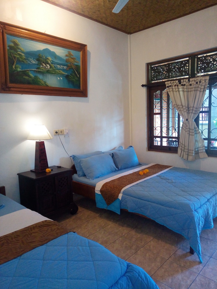 Kunang-Kunang Guesthouse 68/86