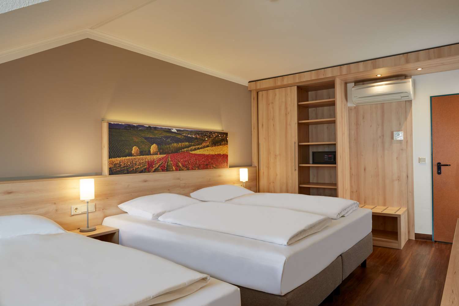 H Hotel Stuttgart Herrenberg 10/63