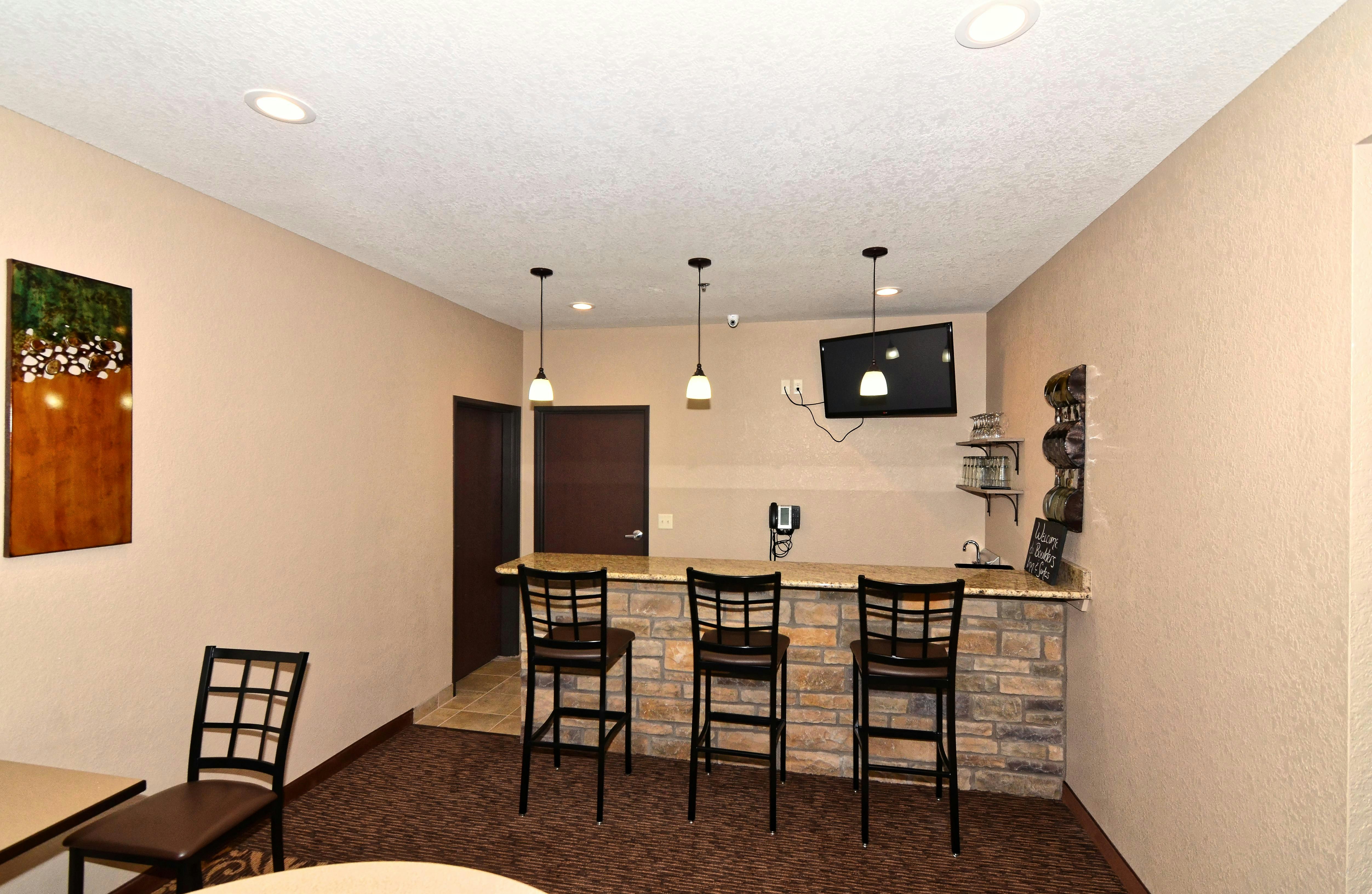Cobblestone Inn Suites Clarion 40/50