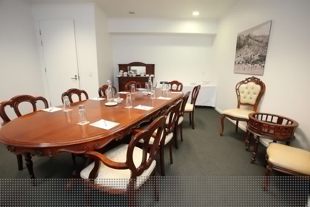 Oaks Townsville Metropole Hotel 54/69