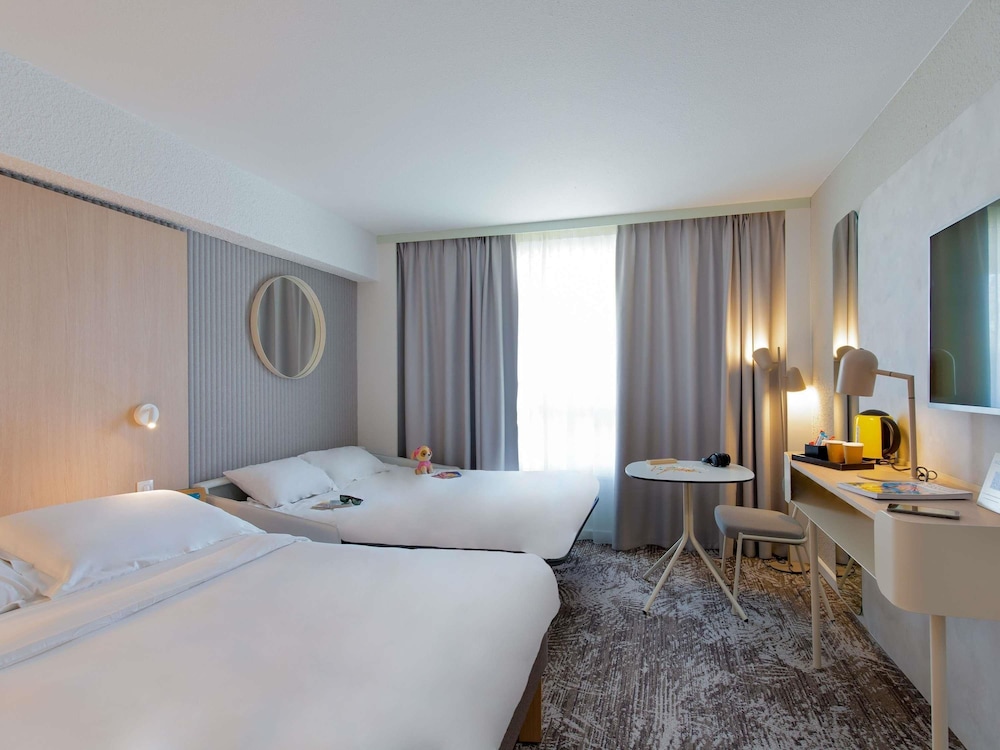 Hotel Novotel Aix En Provence Pont De L'arc Fenouilleres 24/76