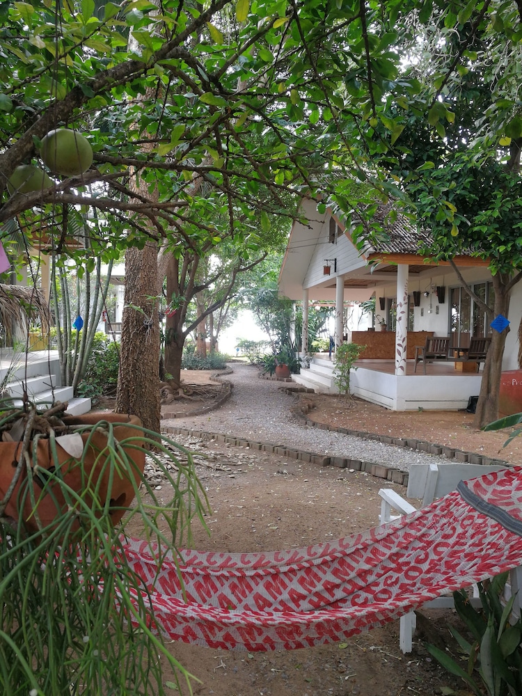 At-Pran Resort 40/50