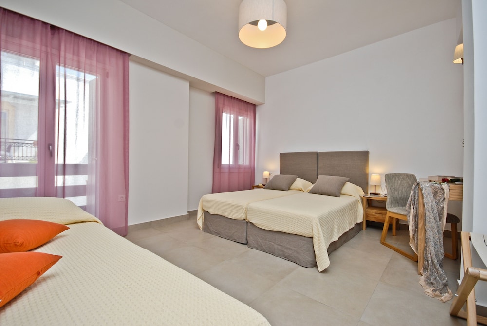 Xenia Hotel 15/50
