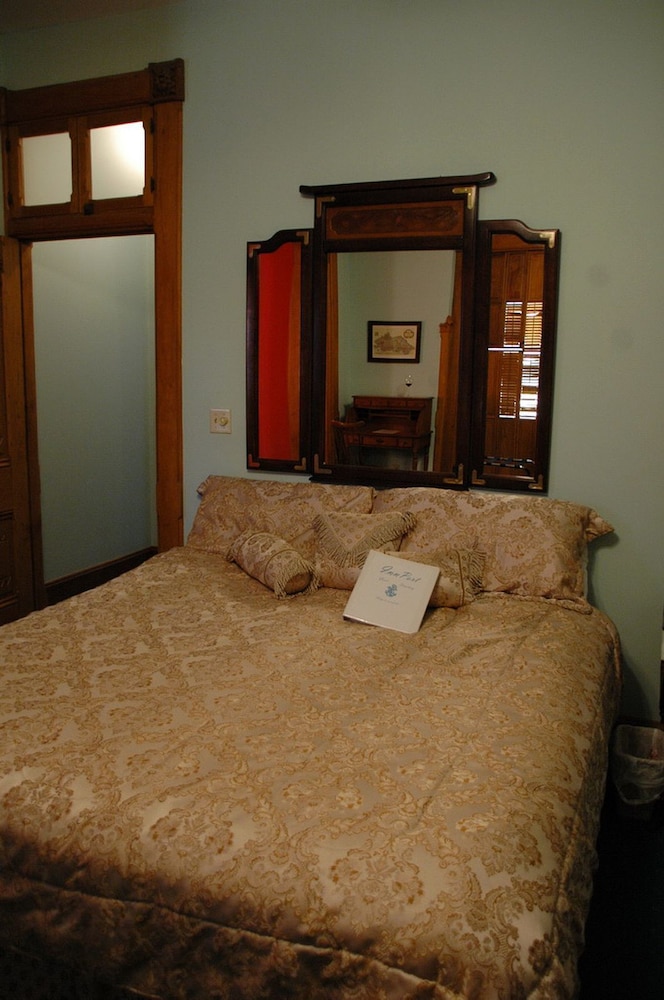 Inn Port Lodging 19/39