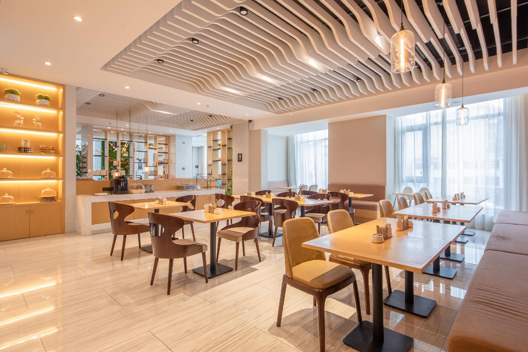Rezen Select Hangzhou Xiaoshan Airport 23/28