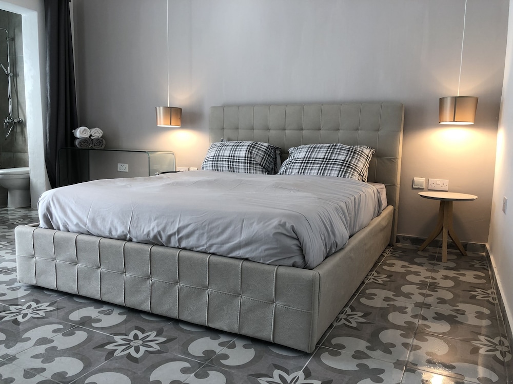 Lee's House Bed & Breakfast Sliema 13/50