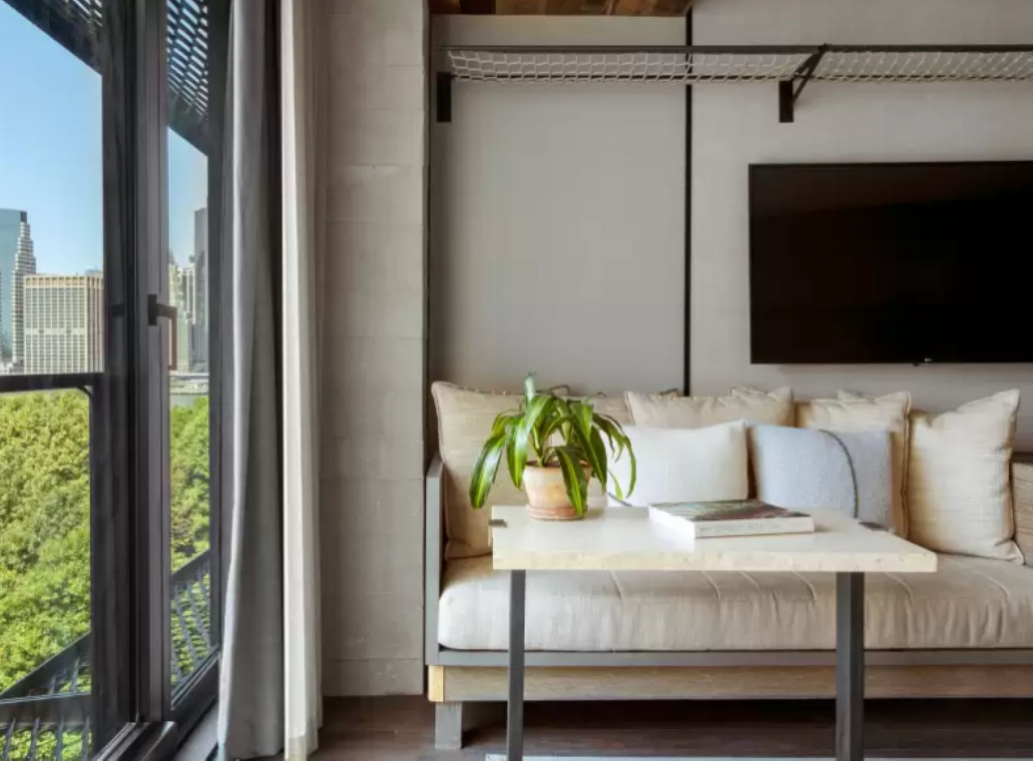 Liberty, King Bed