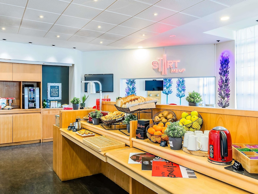 Ibis Evora Hotel 52/64