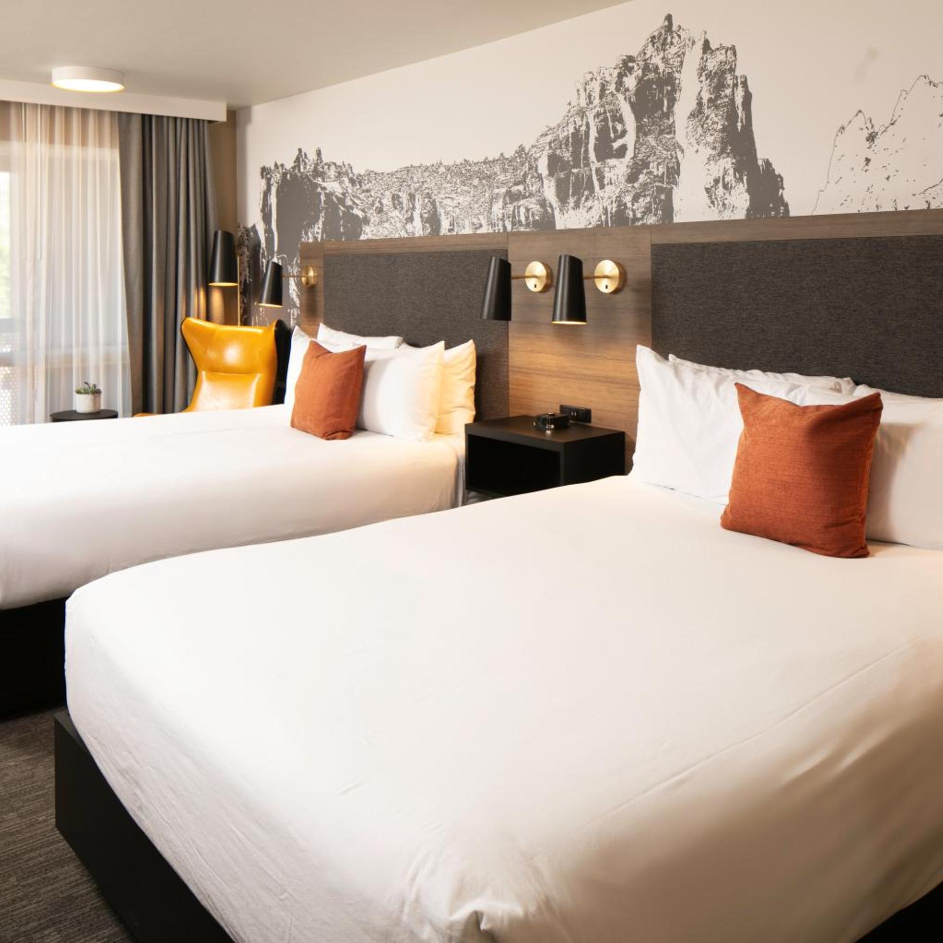 California, 2 Queen Beds