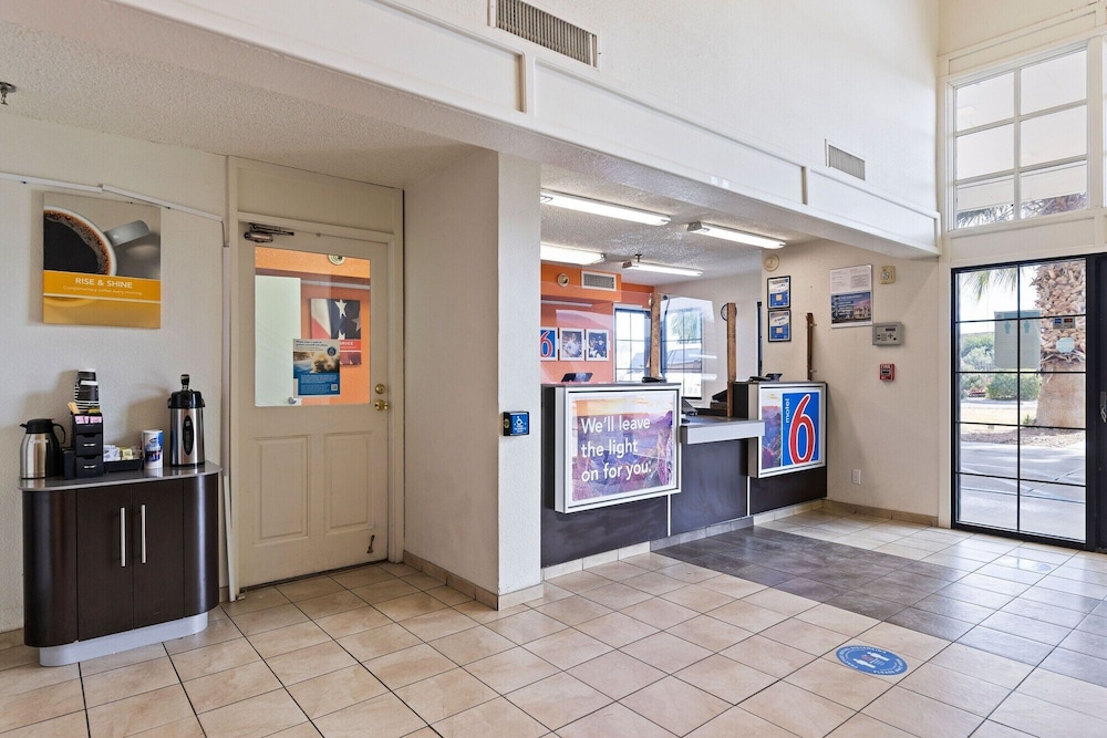 Motel6 Tucson, AZ - North 12/53