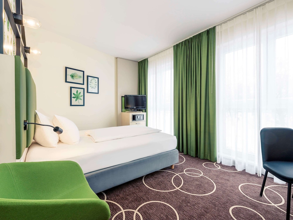MERCURE HOTEL HANNOVER MITTE 16/79