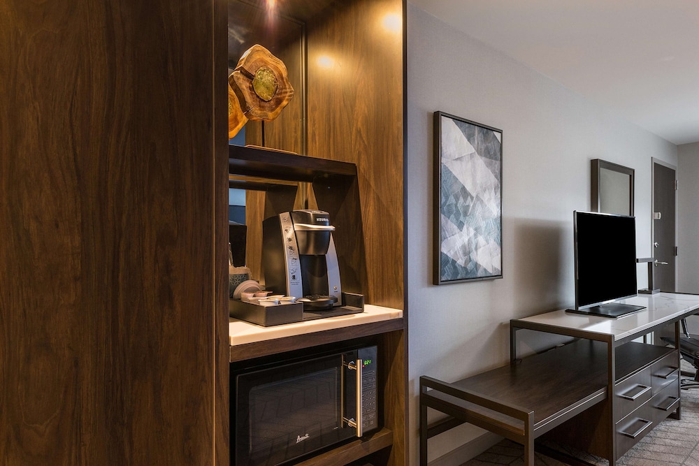 Hilton Garden Inn Hanover Lebanon 37/74
