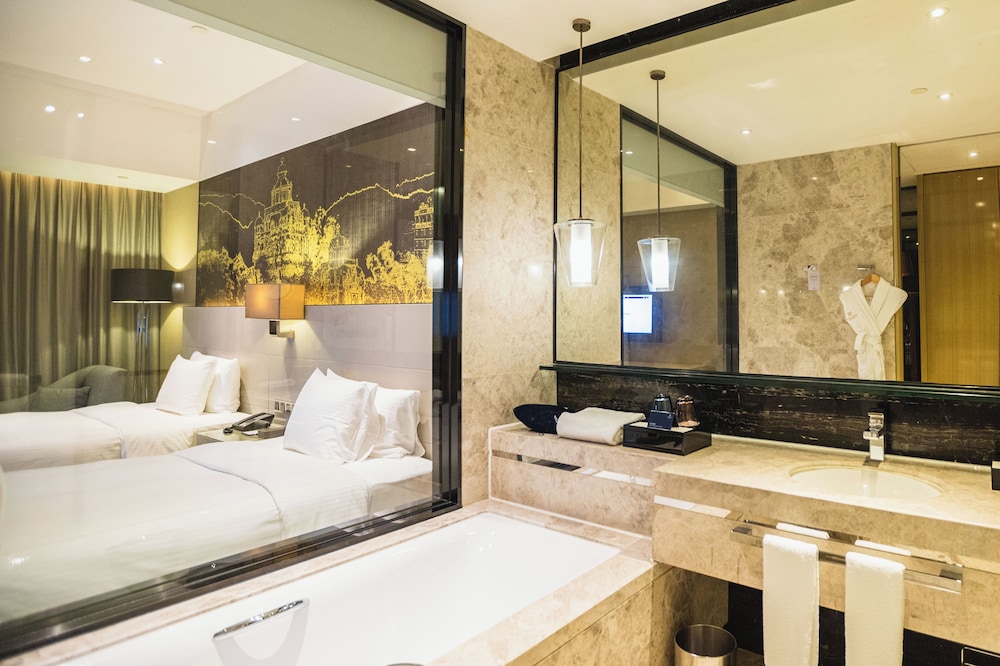 Wanda Realm Jiangmen 57/58