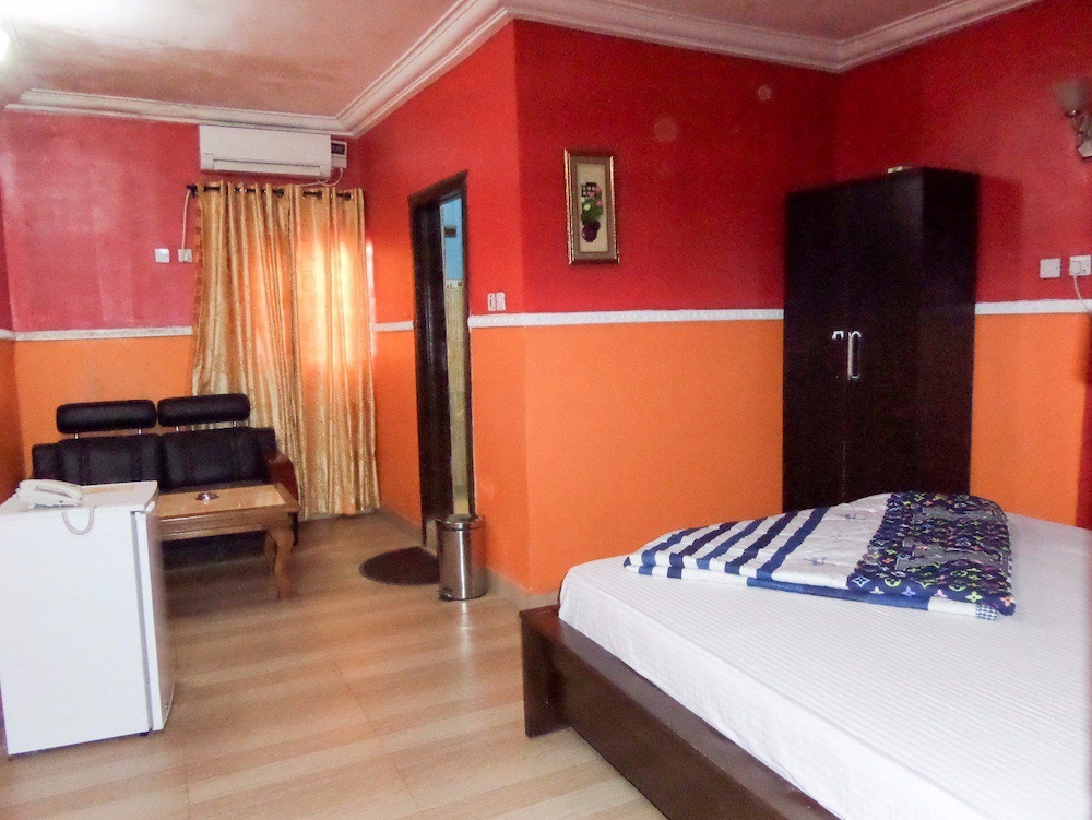 Royal Park Hotel & Suites 22/66