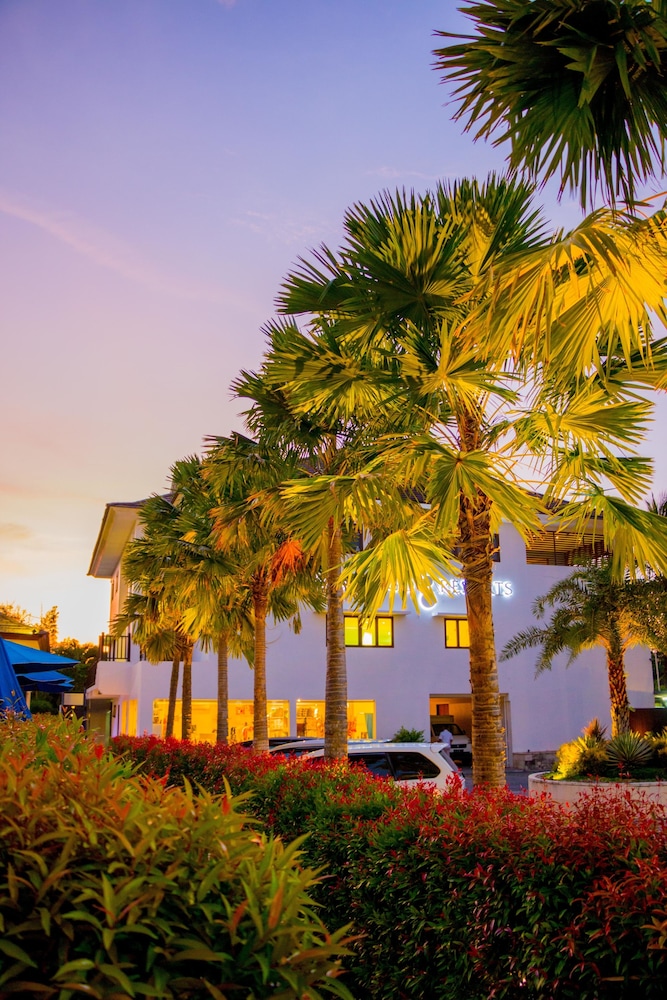 MONTIGO RESORTS SEMINYAK 68/73