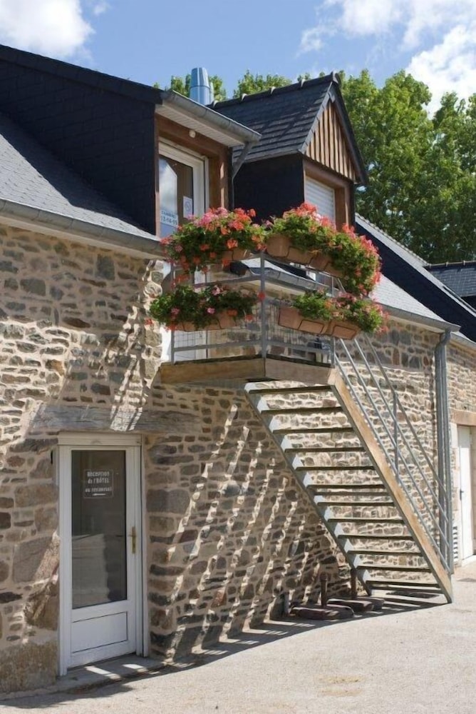 Auberge De La Baie 50/61