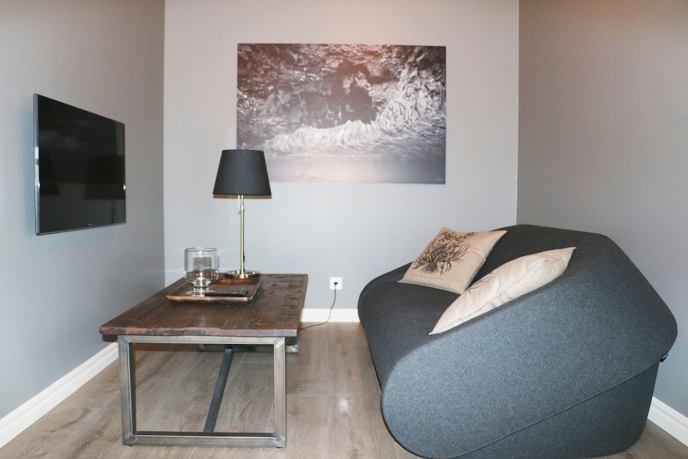 Fosshotel Hellnar 44/64