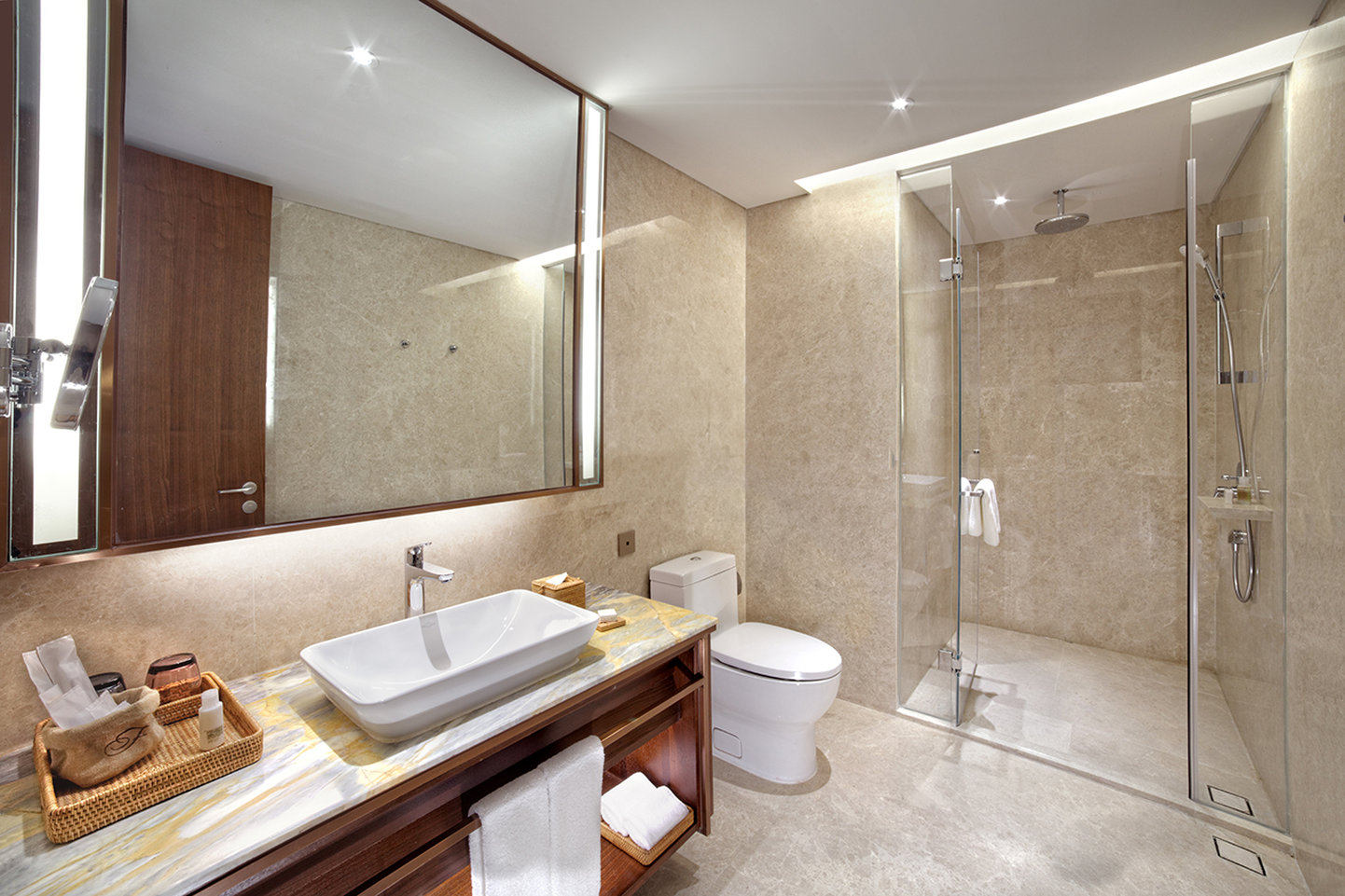 Fraser Suites Dalian 77/82