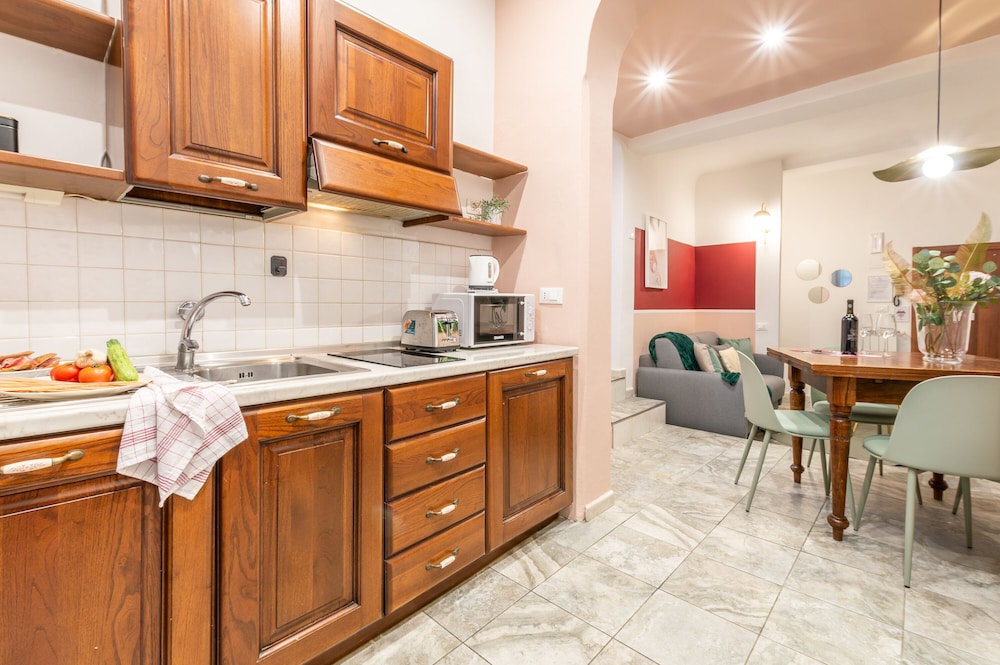 Wine Apartments Florence Vernaccia 2/50