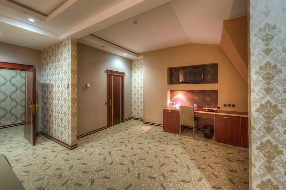 Grand Hotel Baku 21/47