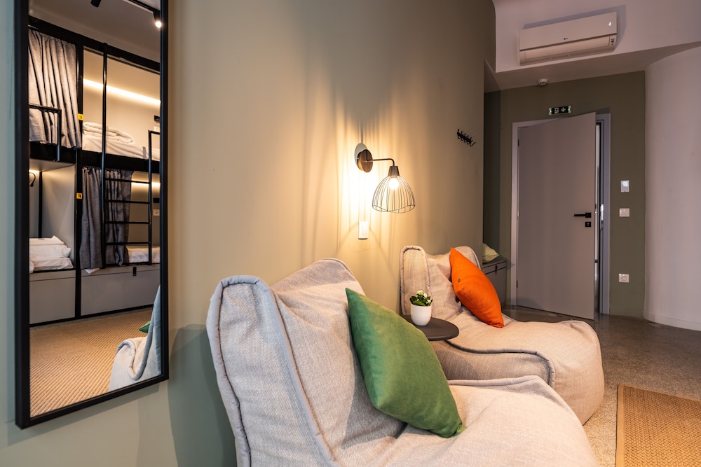 Athens Hub Hostel 14/33