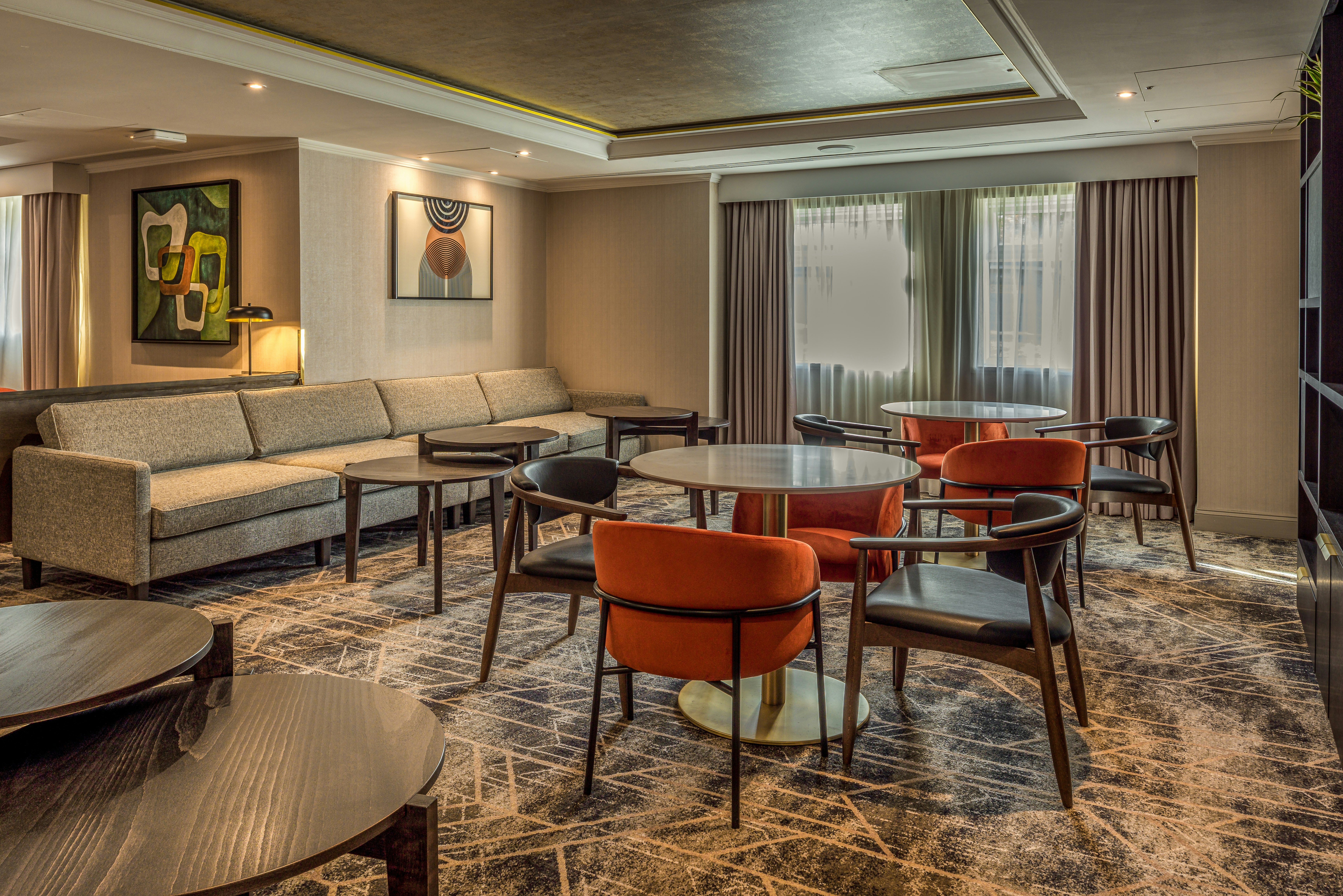 Hilton London Watford 35/54