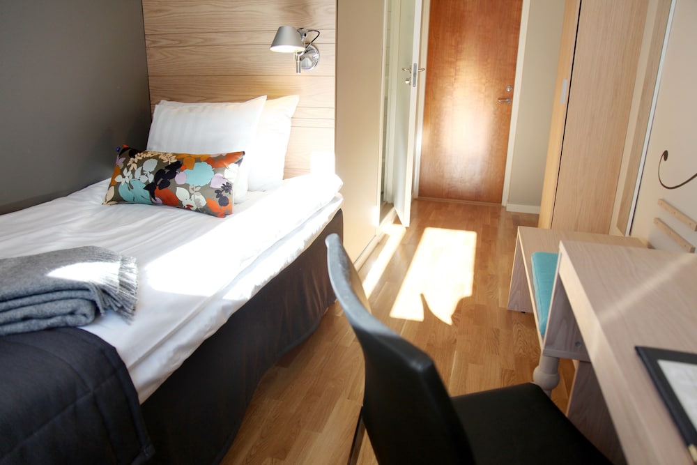 Hotell Aston 14/32