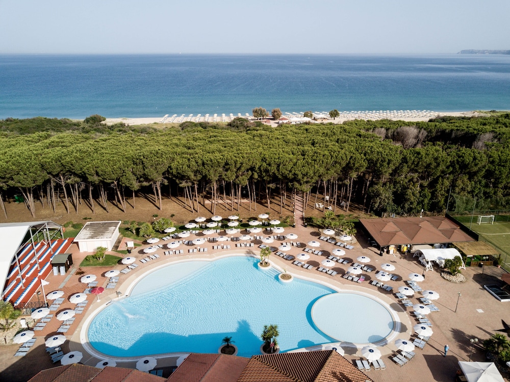 NICOTERA BEACH VILLAGE 60/66