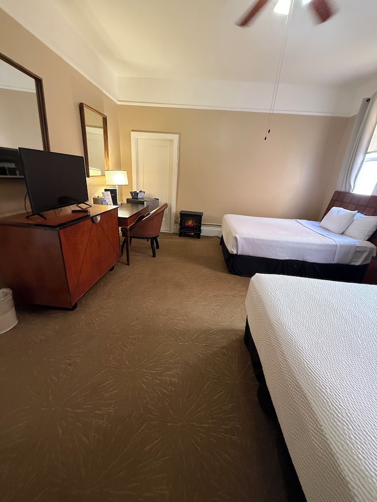 Gadsden Hotel 14/51