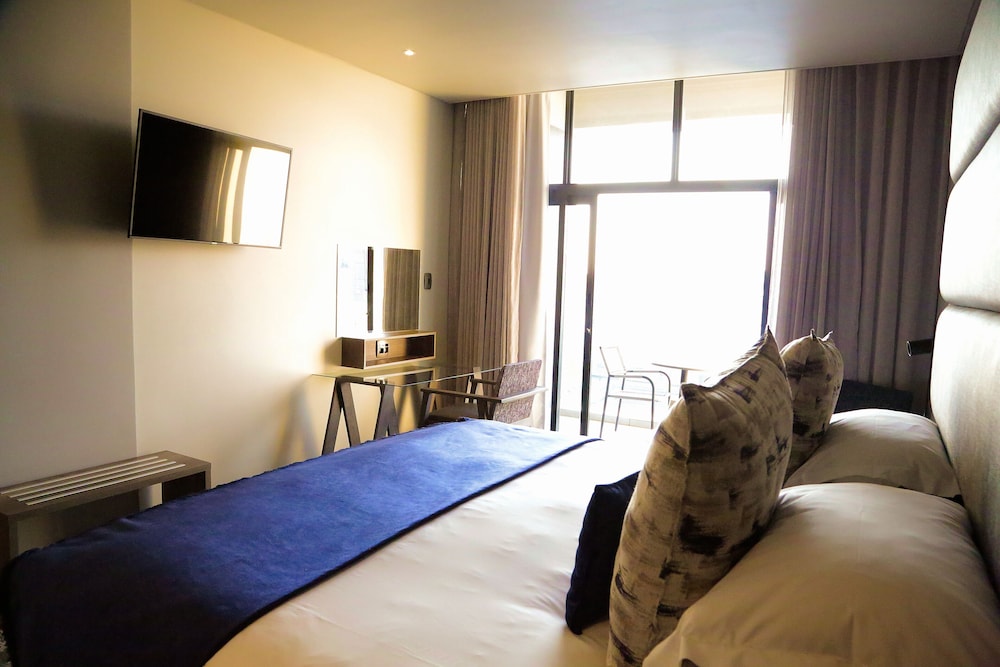 Blueberry Hill Hotel 9/50