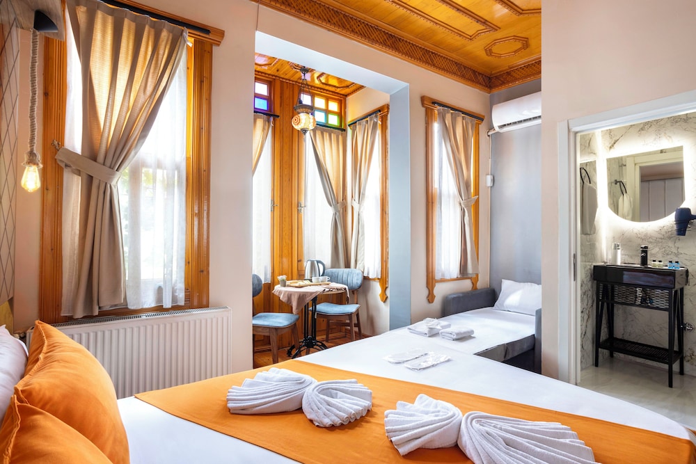 Astra Boutique Hotel 39/50