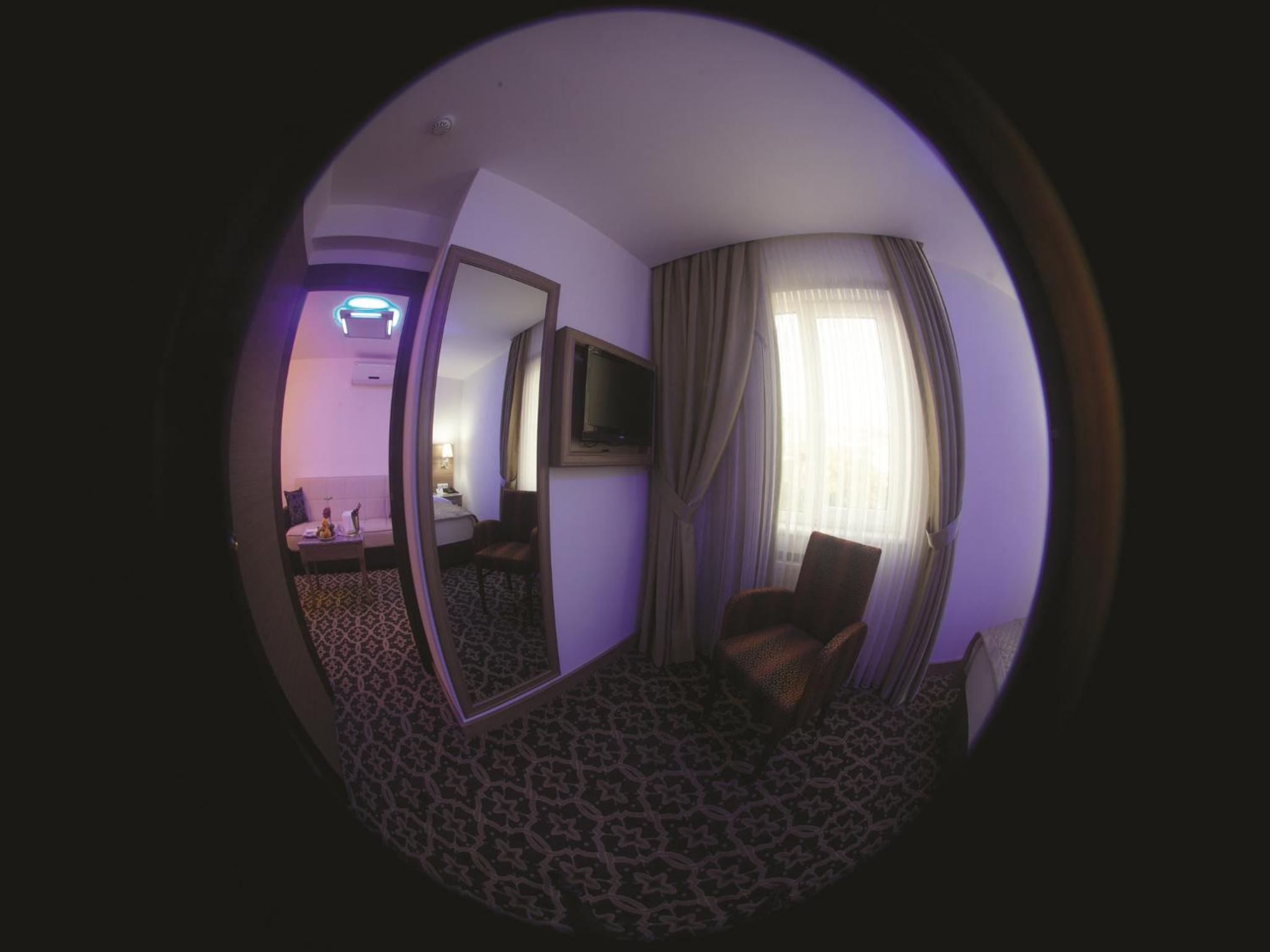 The City Hotel 28/47