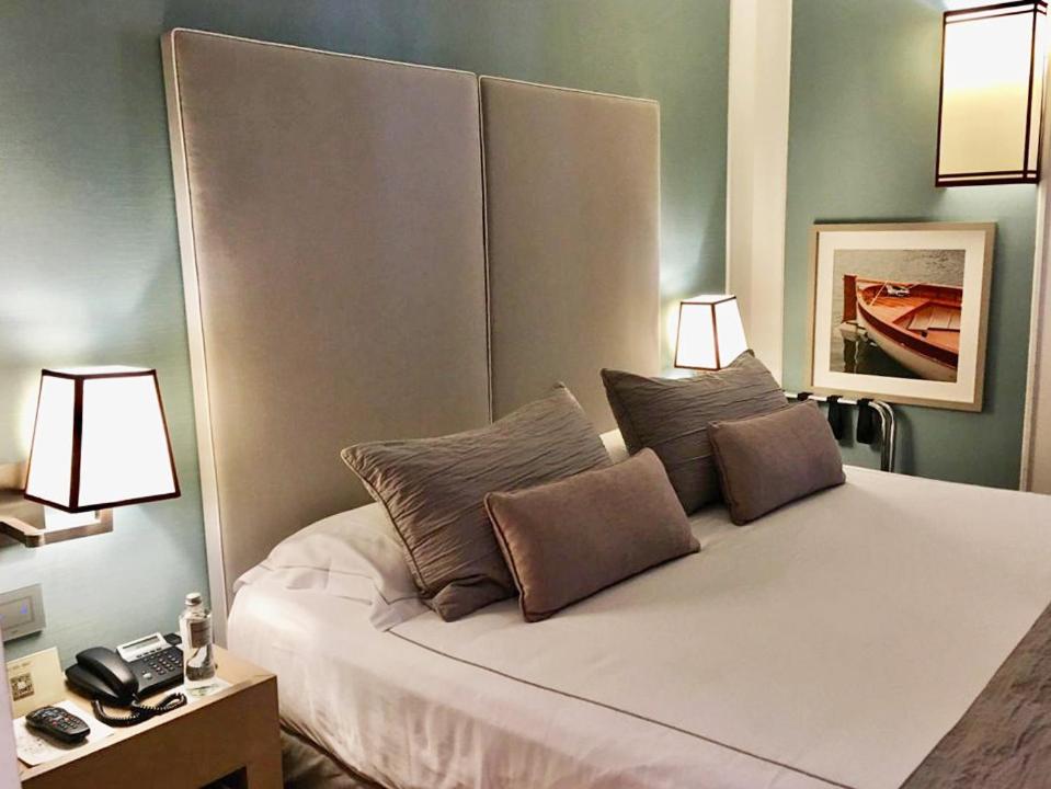 Room, Double Bed, Small