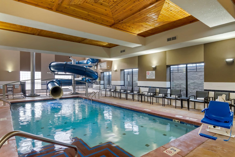 Best Western Premier Liberty Inn & Suites 3/48