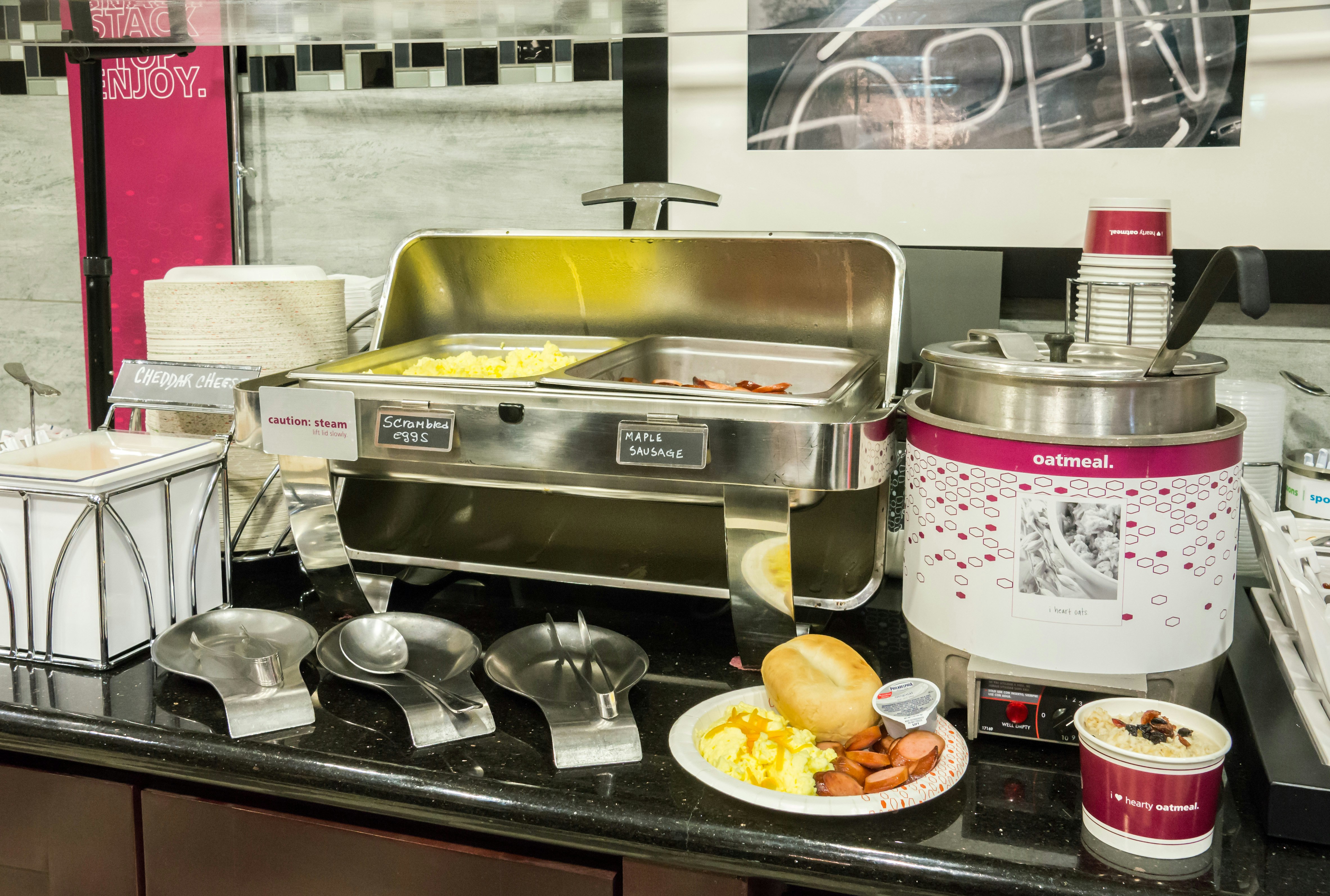 Hampton Inn & Suites Orlando-John Young Pkwy photo5