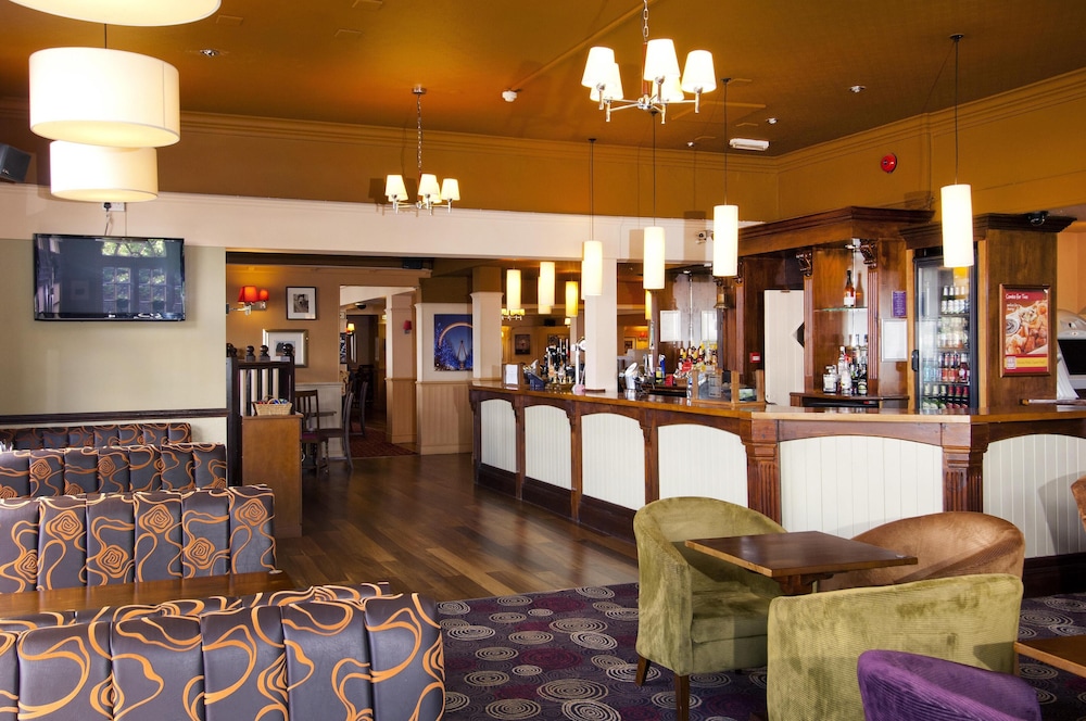 PREMIER INN LONDON GREENFORD 32/41