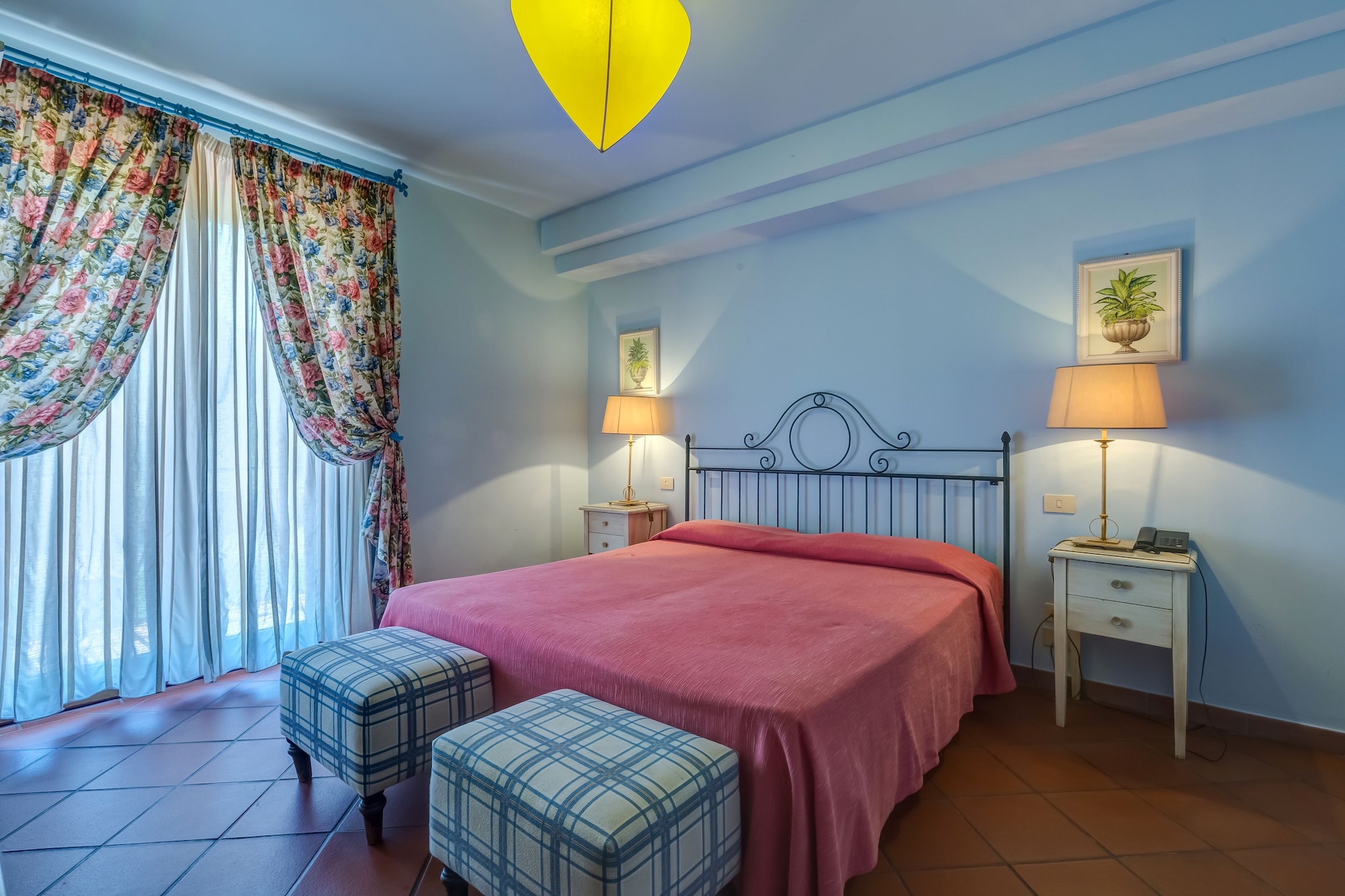 STANDARD, DOUBLE OR TWIN BED