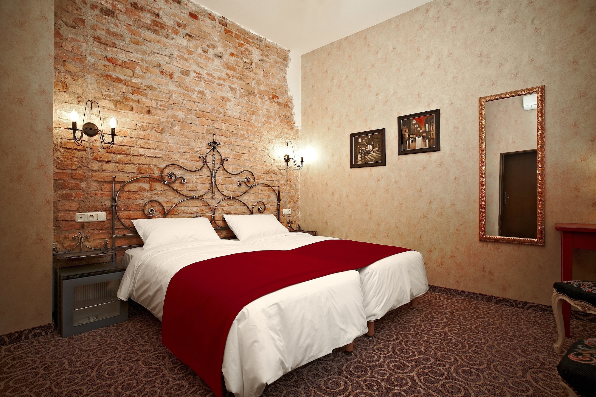 STANDARD, TWIN BEDS