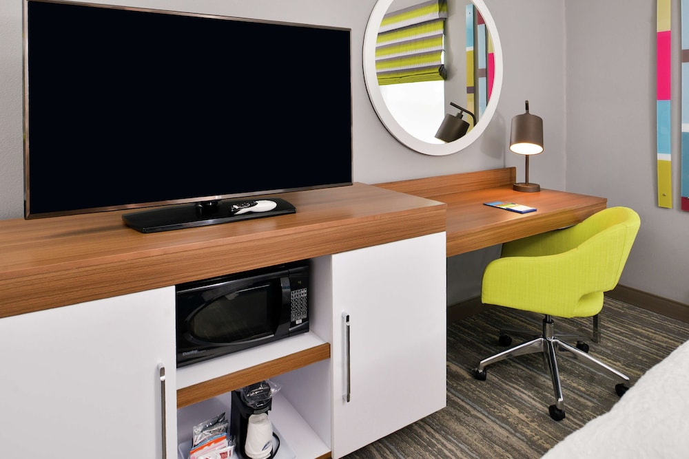 Hampton Inn & Suites St. Paul Oakdale/Woodbury 38/43