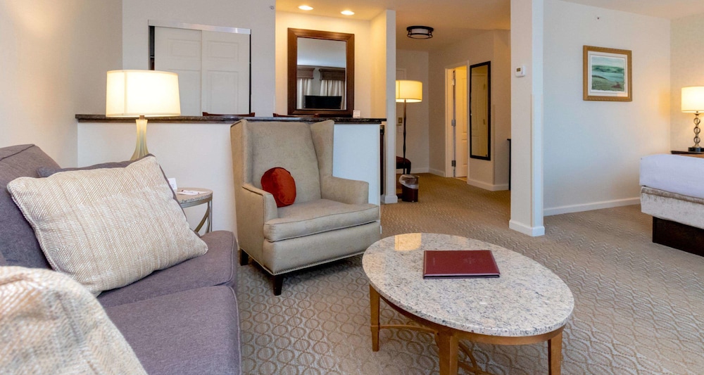 Best Western Plus Vineyard Inn & Suites 35/51