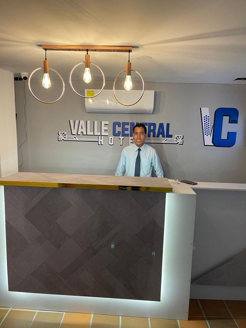 Hotel Valle Central 7/19