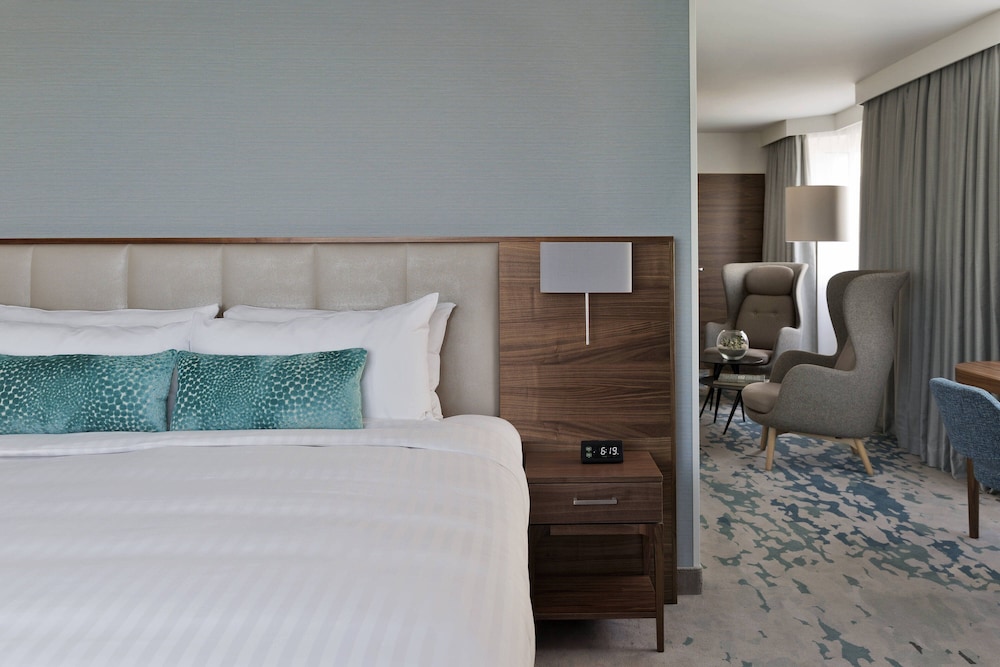 جناح جونيور بسرير كينج، Vienna Marriott Hotel 3/8
