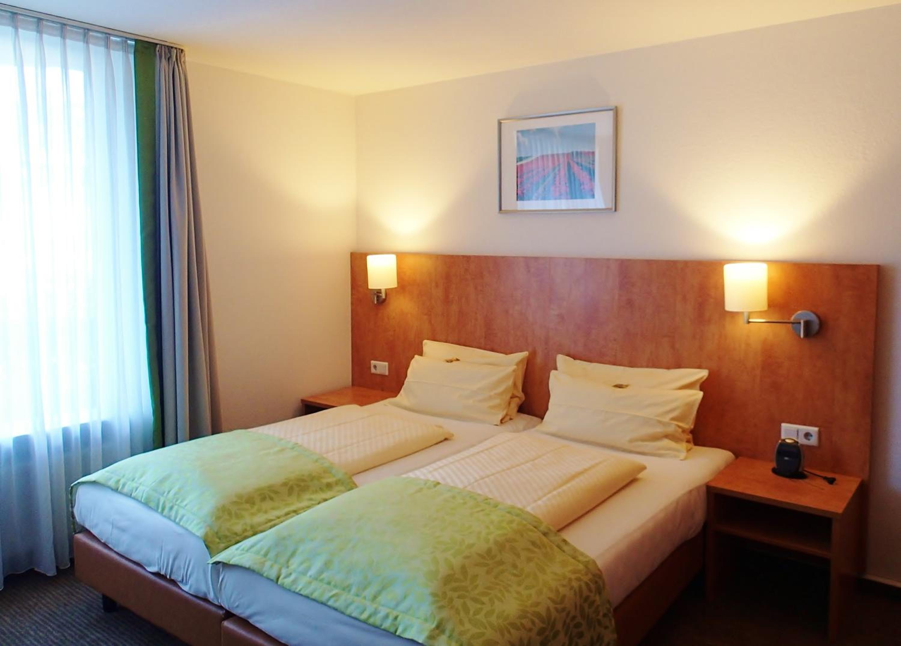 STANDARD, DOUBLE BED