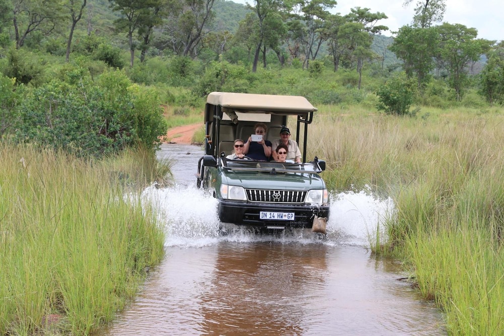 Inzalo Safari Lodge 26/45