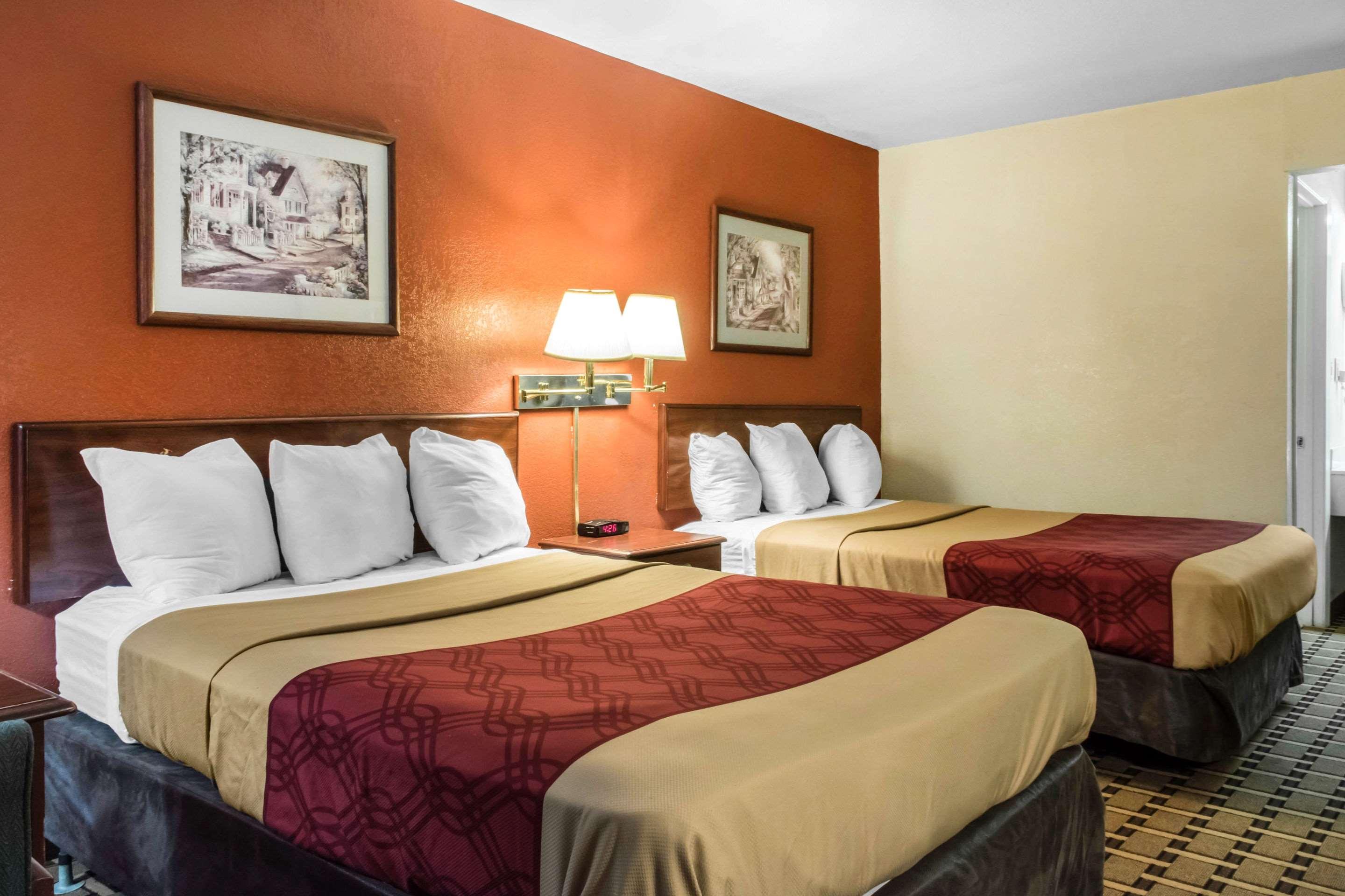 ROOM, 2 QUEEN BEDS