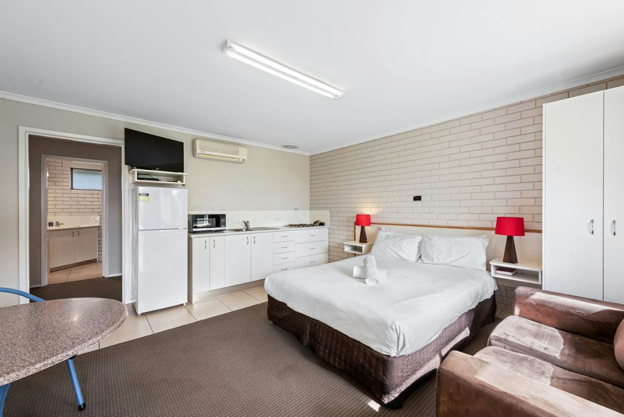Motel, Standard